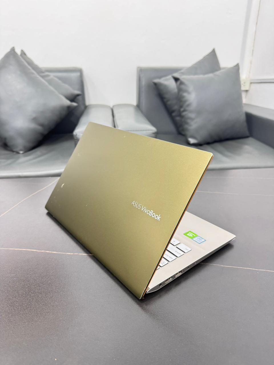 Asus ZenBook S14 - ຮູບພາບ 3