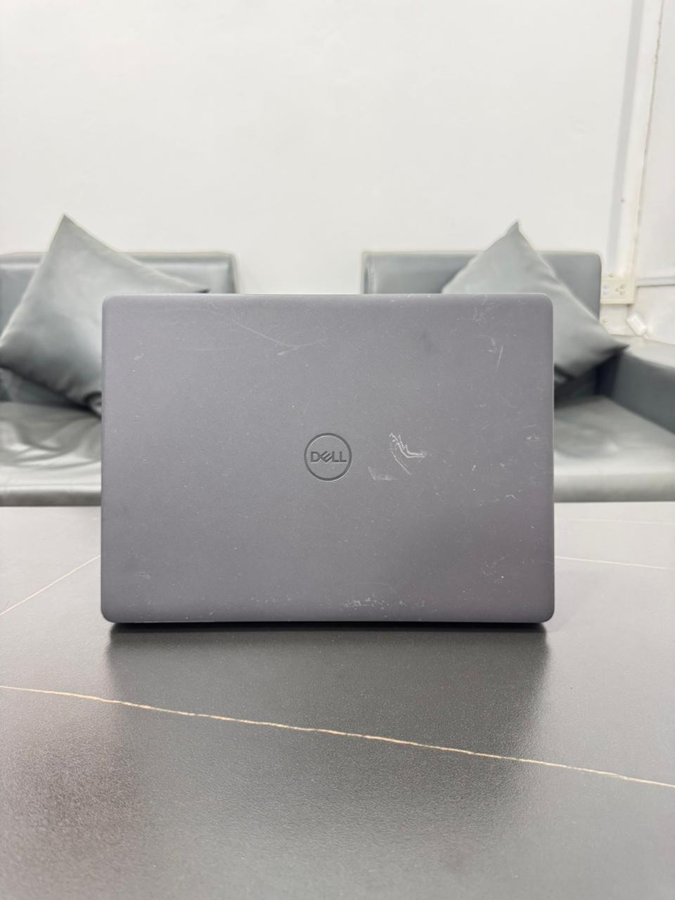 DELL Vostro 3400